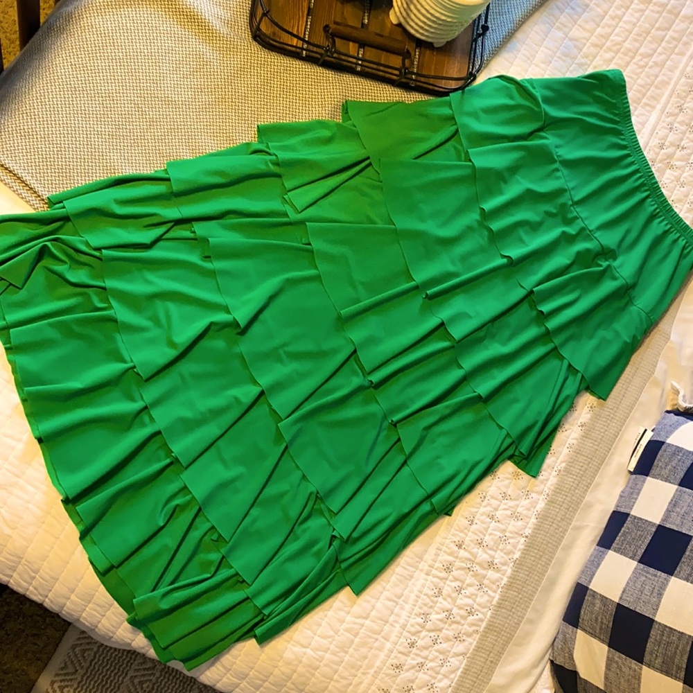Kelly green nuggles layering skirt